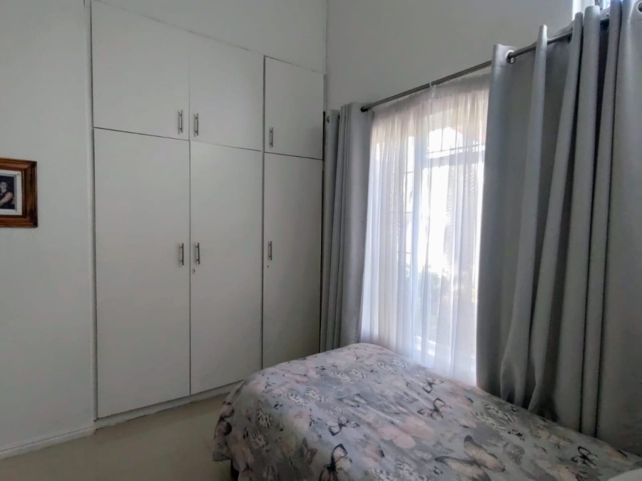 2 Bedroom Property for Sale in St Dumas Western Cape